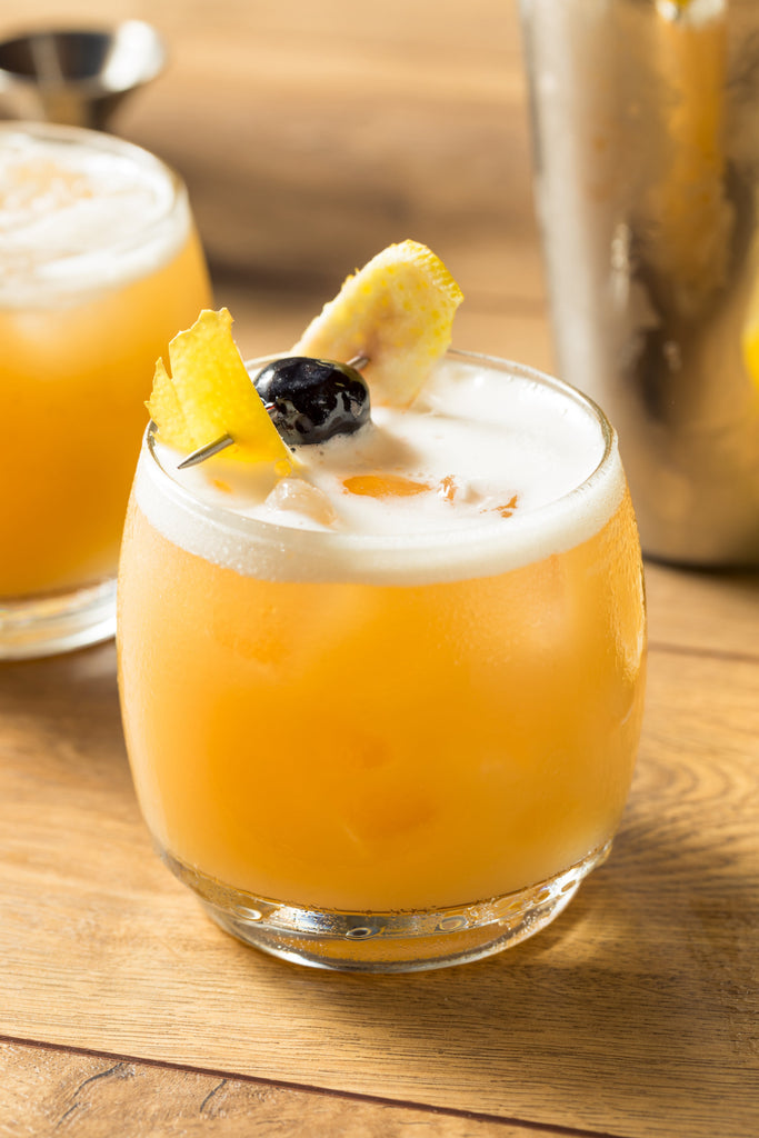 Cotswold Cocktail School - Amaretto Sour Cocktail Recipe