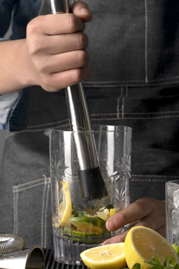 Cotswold Cocktail School - Muddling Cocktails